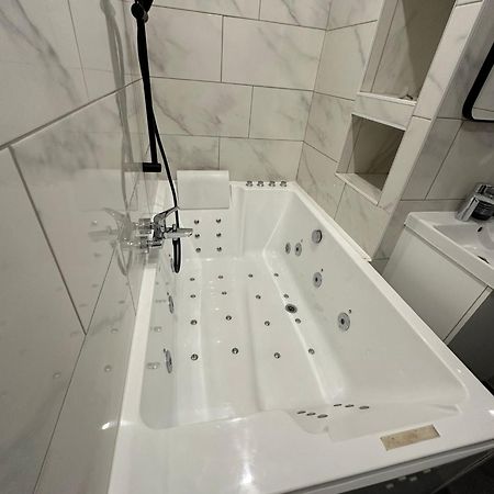 Studio Jaccuzzi A 2 Min Davignon Les Angles  Eksteriør bilde